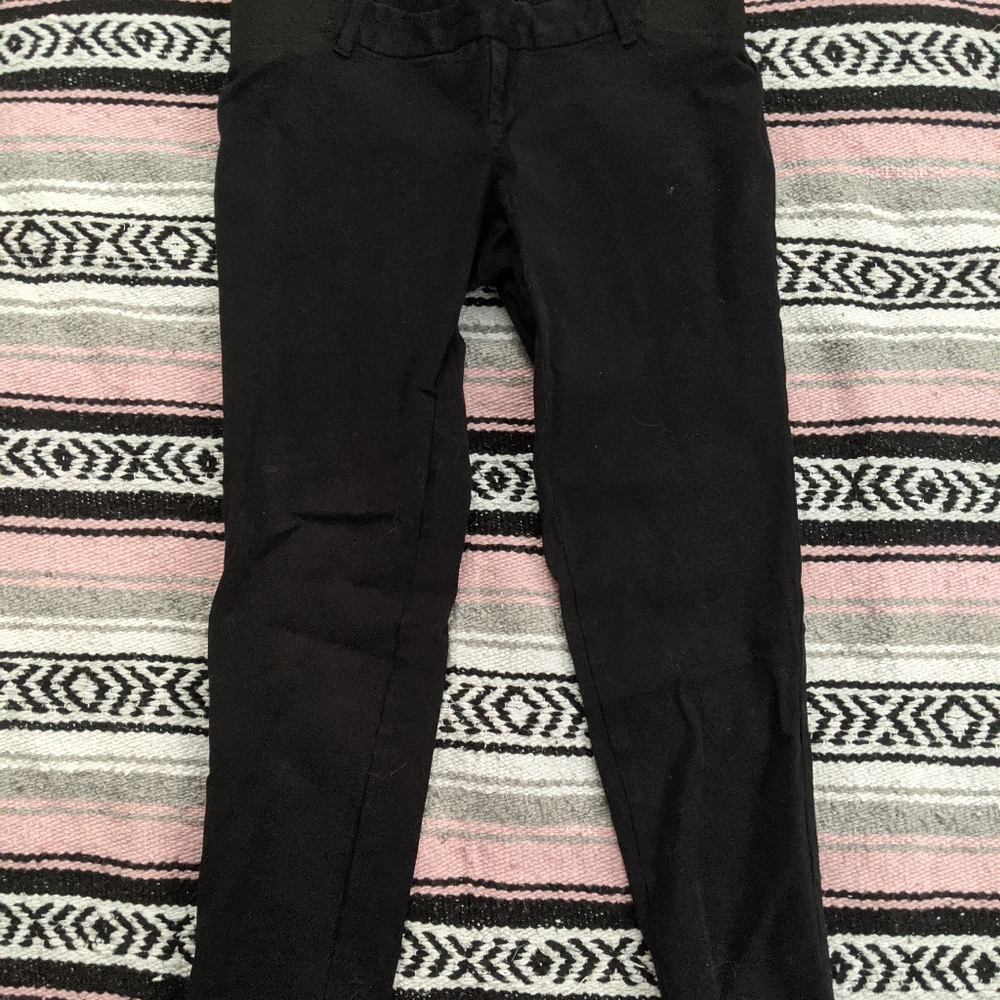 Old navy maternity pixie pants